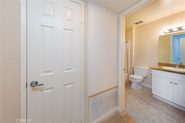 5540 Owensmouth Avenue 205, Woodland Hills, CA 91367