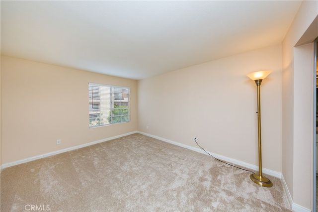 5540 Owensmouth Avenue 205, Woodland Hills, CA 91367