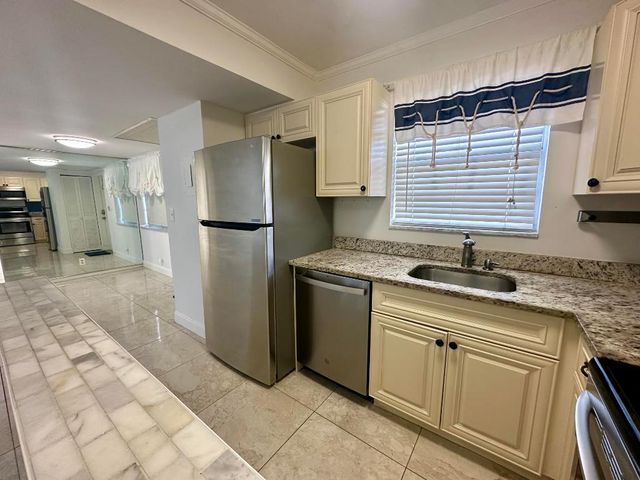 1810 New Palm Way 417, Boynton Beach, FL 33435