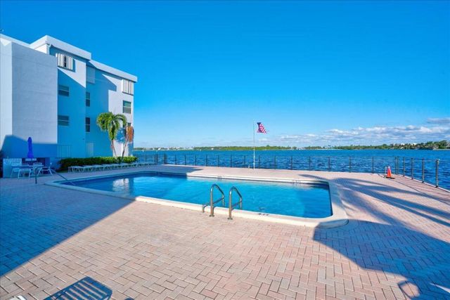 1810 New Palm Way 417, Boynton Beach, FL 33435