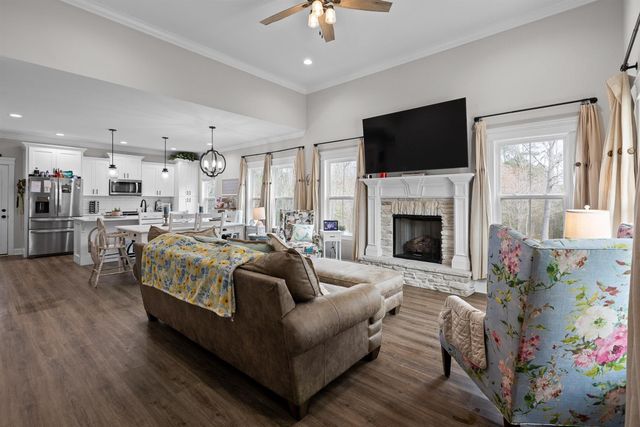 3914 Dogwood Valley Road, Tunnel Hill, GA 30755