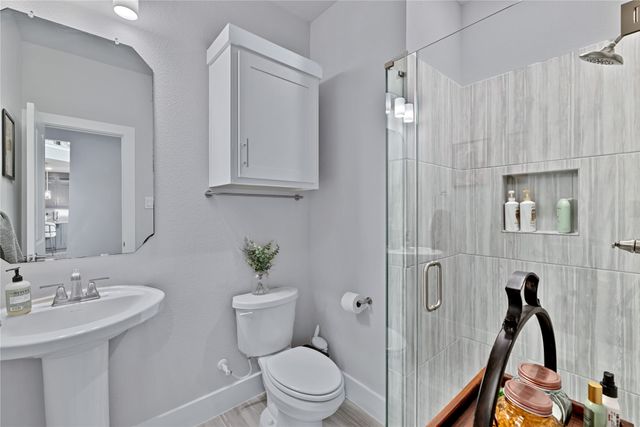 330 Penrose Drive, Ovilla, TX 75154