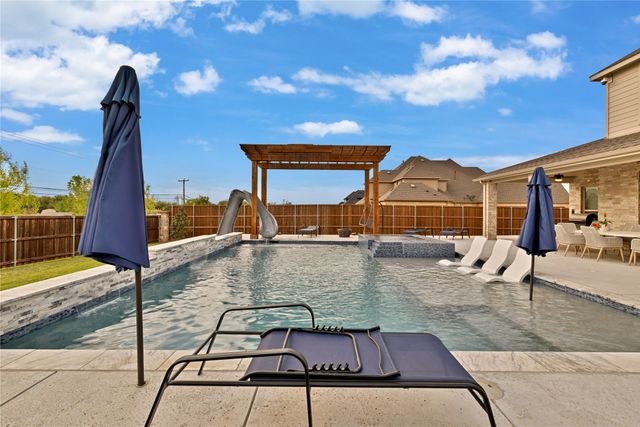 330 Penrose Drive, Ovilla, TX 75154