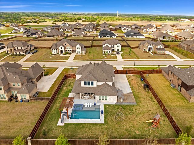 330 Penrose Drive, Ovilla, TX 75154