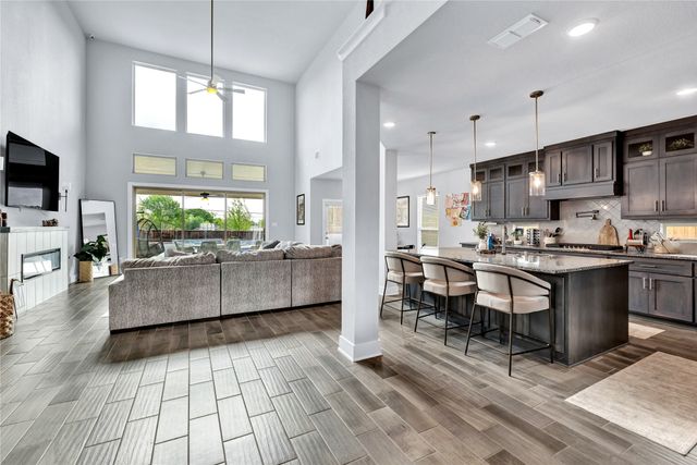 330 Penrose Drive, Ovilla, TX 75154