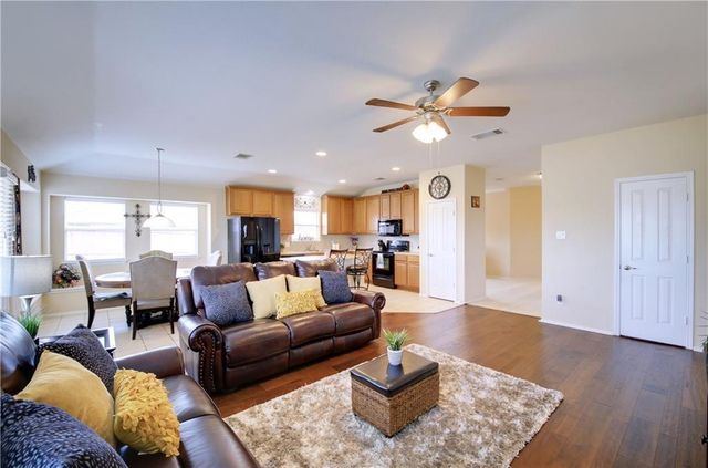 500 Timothy John DR, Pflugerville, TX 78660