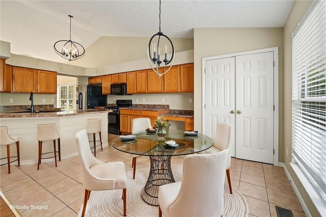 466 Lake Haven Court, Lebanon, OH 45036