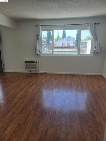 3 Alhambra Ct, Antioch, CA 94509