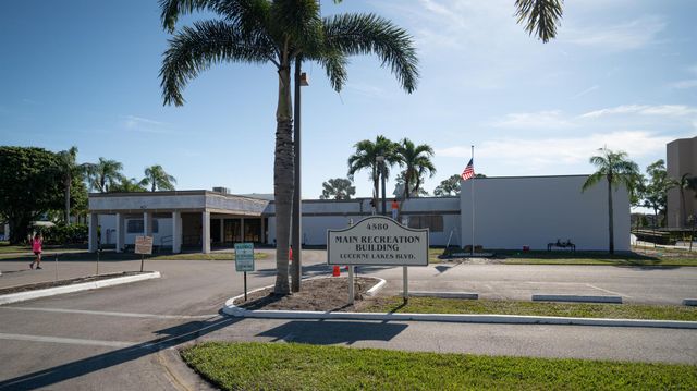 4640 Lucerne Lakes Boulevard W 506, Lake Worth, FL 33467