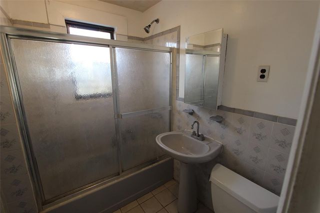 67-119 Burns Street, Forest Hills, NY 11375