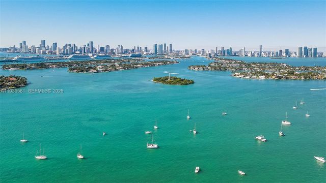 446 Madeira Ave, Coral Gables, FL 33134