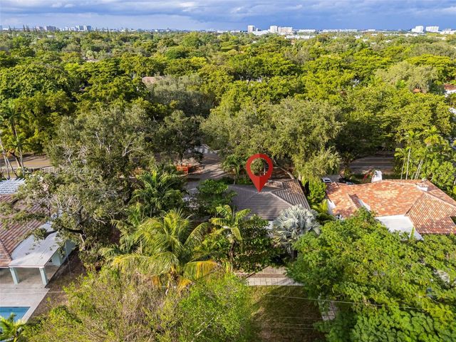 446 Madeira Ave, Coral Gables, FL 33134