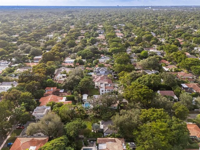 446 Madeira Ave, Coral Gables, FL 33134