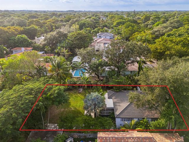 446 Madeira Ave, Coral Gables, FL 33134