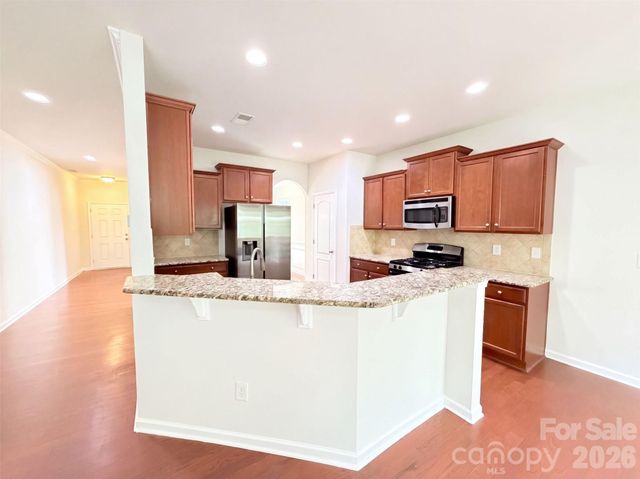 7230 Kinley Commons Lane, Charlotte, NC 28278