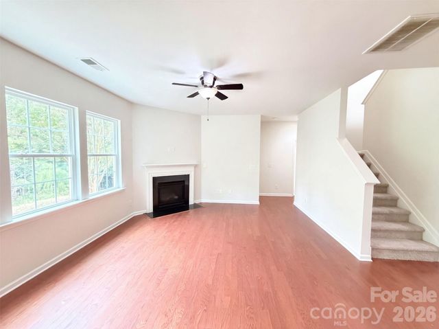 7230 Kinley Commons Lane, Charlotte, NC 28278