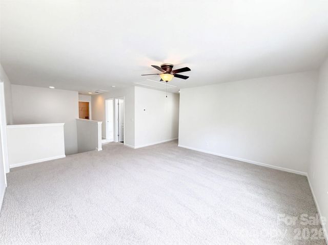 7230 Kinley Commons Lane, Charlotte, NC 28278