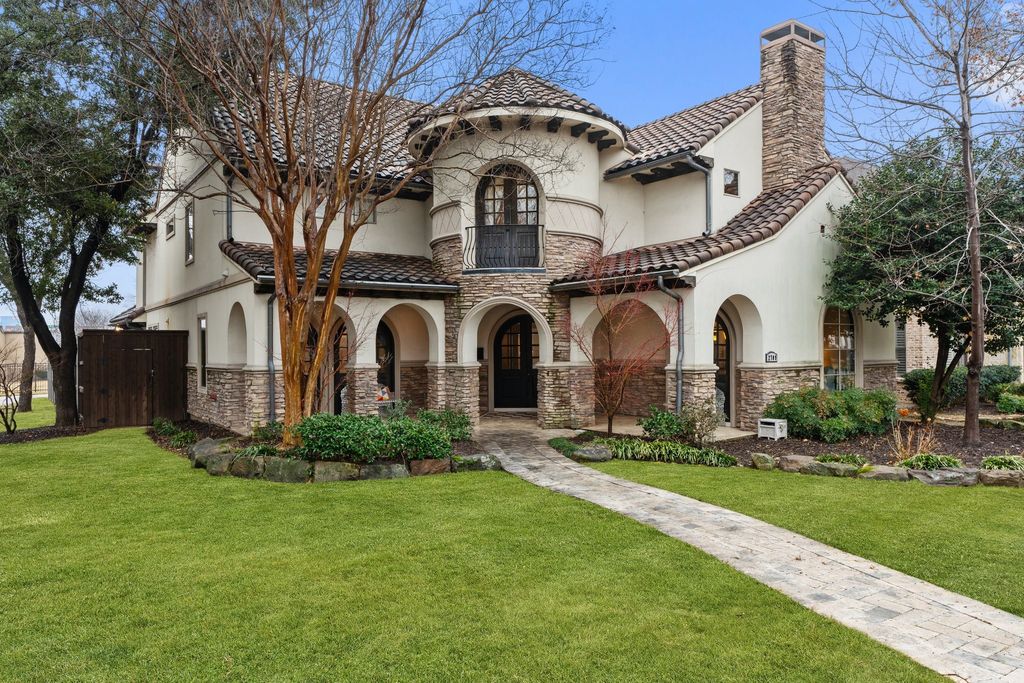 2709 Daniel Avenue, University Park, TX 75205