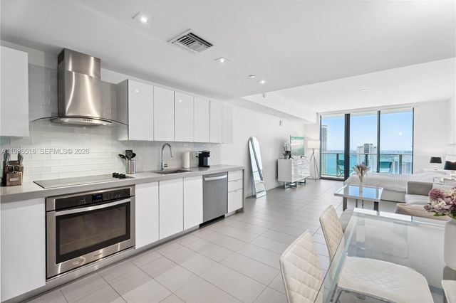 1600 NE 1st Ave 3303, Miami, FL 33132