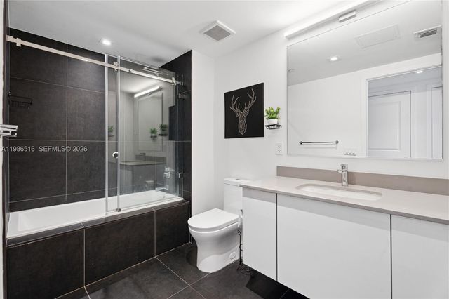 1600 NE 1st Ave 3303, Miami, FL 33132