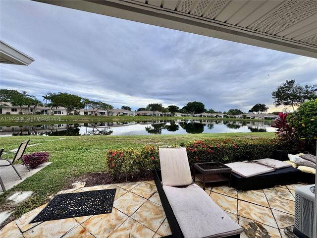 8838 Bella Vista Drive, Boca Raton, FL 33433