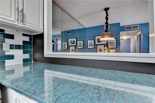 709 River Run Drive, Atlanta, GA 30350