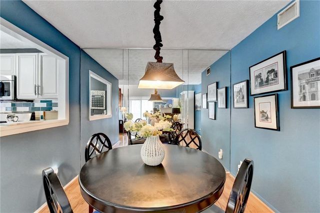 709 River Run Drive, Atlanta, GA 30350