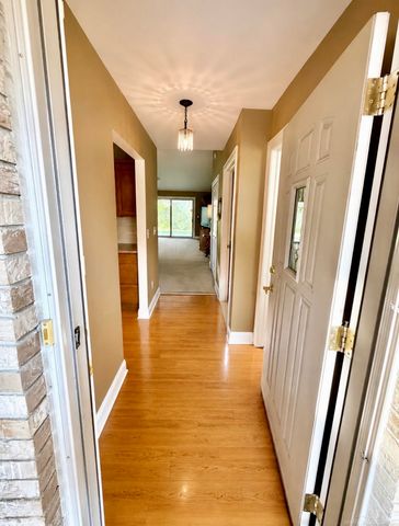 35300 Silver Maple Drive, Clinton Twp, MI 48035