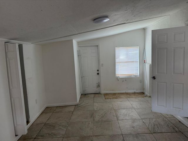 115 Maple Avenue, Fort Pierce, FL 34982