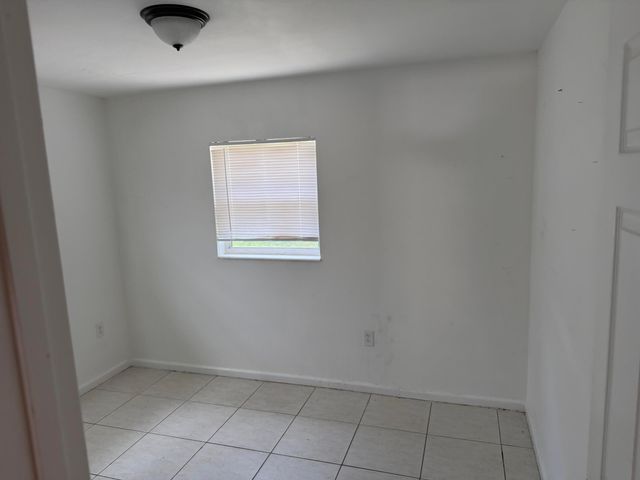 115 Maple Avenue, Fort Pierce, FL 34982
