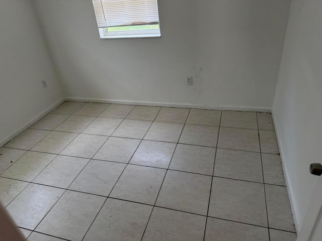 115 Maple Avenue, Fort Pierce, FL 34982