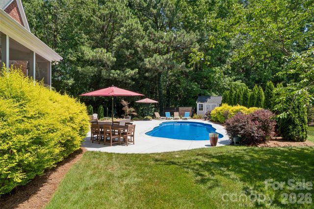 9034 Cambridge Green Drive, Charlotte, NC 28277