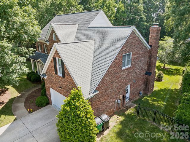 9034 Cambridge Green Drive, Charlotte, NC 28277