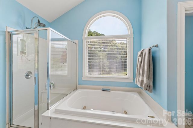 9034 Cambridge Green Drive, Charlotte, NC 28277