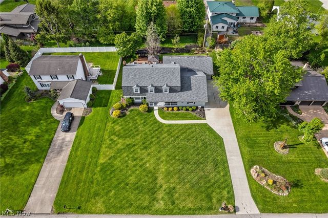 175 Crestview Drive, Elyria, OH 44035