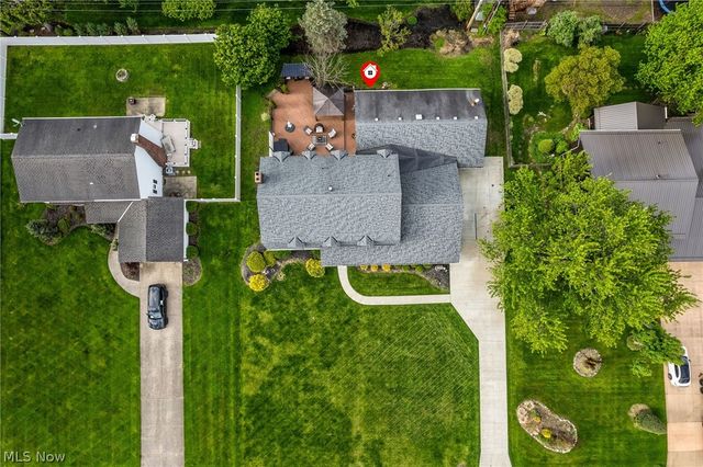 175 Crestview Drive, Elyria, OH 44035