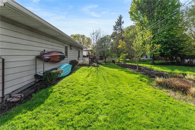 175 Crestview Drive, Elyria, OH 44035