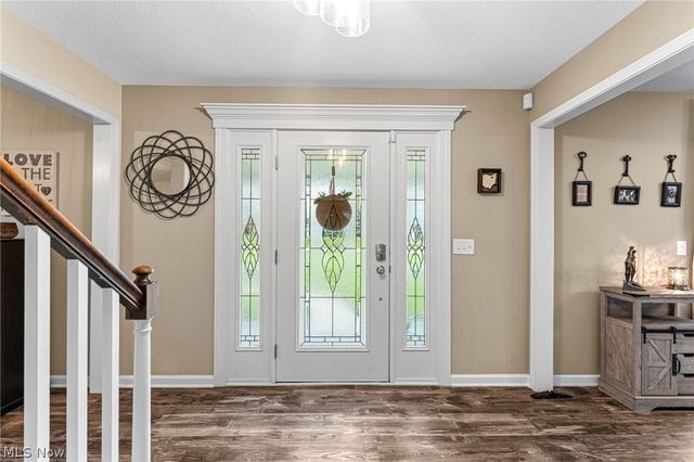 175 Crestview Drive, Elyria, OH 44035