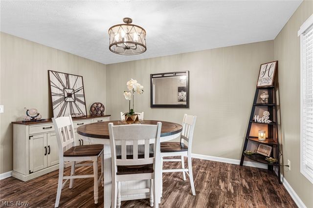 175 Crestview Drive, Elyria, OH 44035