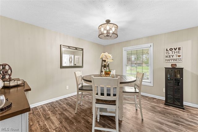 175 Crestview Drive, Elyria, OH 44035