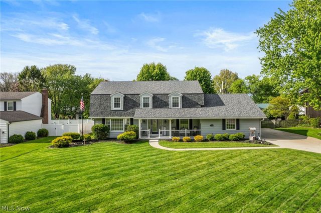 175 Crestview Drive, Elyria, OH 44035