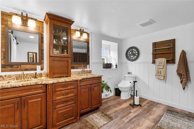 175 Crestview Drive, Elyria, OH 44035