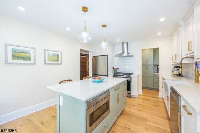 156 Lincoln St, Montclair Twp., NJ 07042