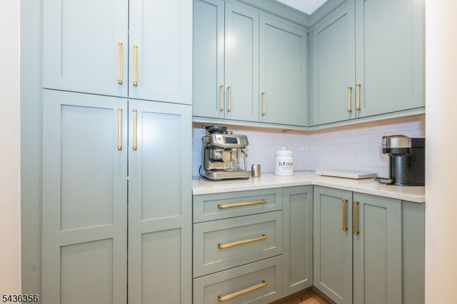 156 Lincoln St, Montclair Twp., NJ 07042