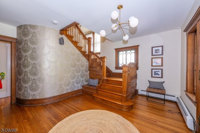 156 Lincoln St, Montclair Twp., NJ 07042
