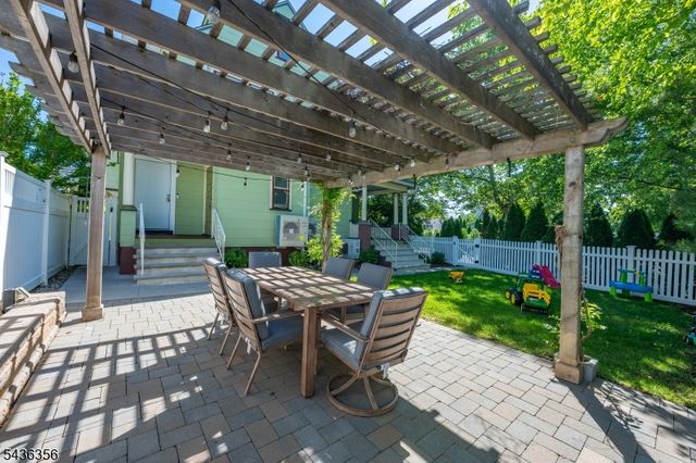 156 Lincoln St, Montclair Twp., NJ 07042