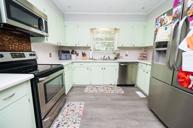 1513 W Rutledge Avenue, Gaffney, SC 29341