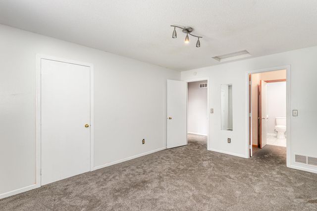 3608 Saint Francis Way A, Eagan, MN 55123