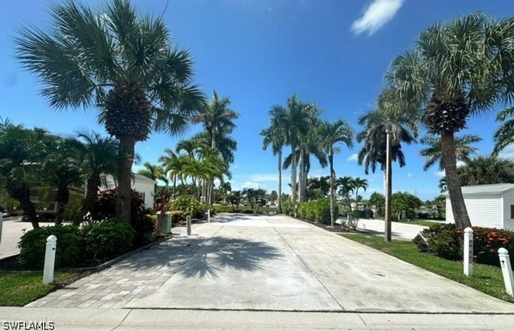 1311 Diamond Lake CIR, Naples, FL 34114