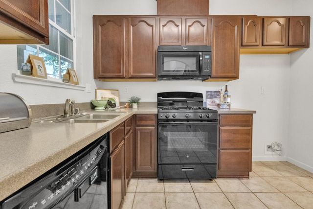 3105 English Oak Cir, Stockton, CA 95209